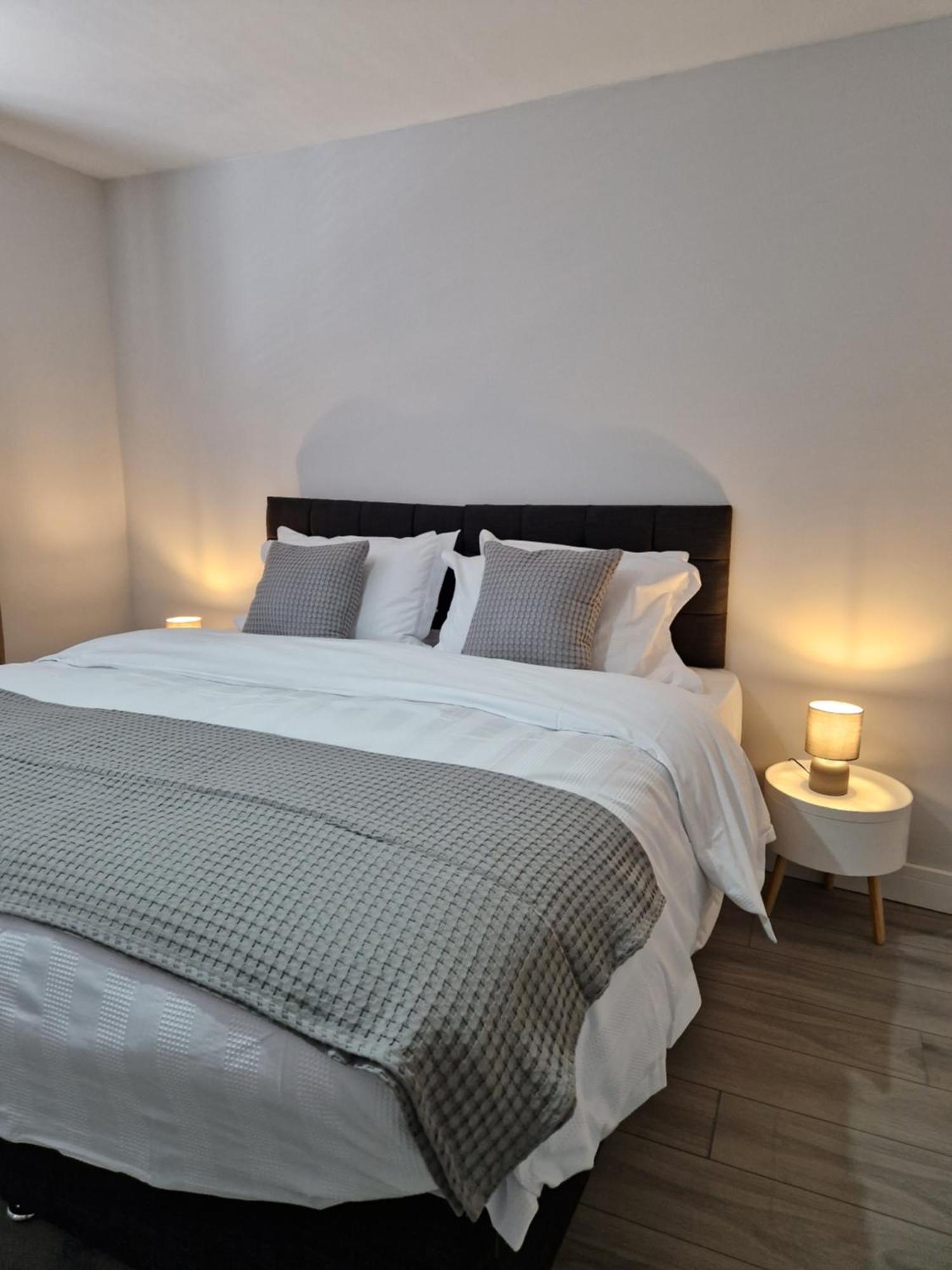 Stylish 2 Bed Home- Short Walk To Tottenham Stadium/Stations Londra Dış mekan fotoğraf